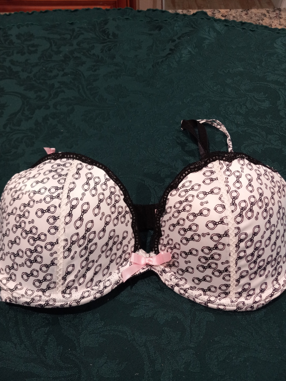Victoria's Secret Sexy Little Thing Handcuff Bra 36D